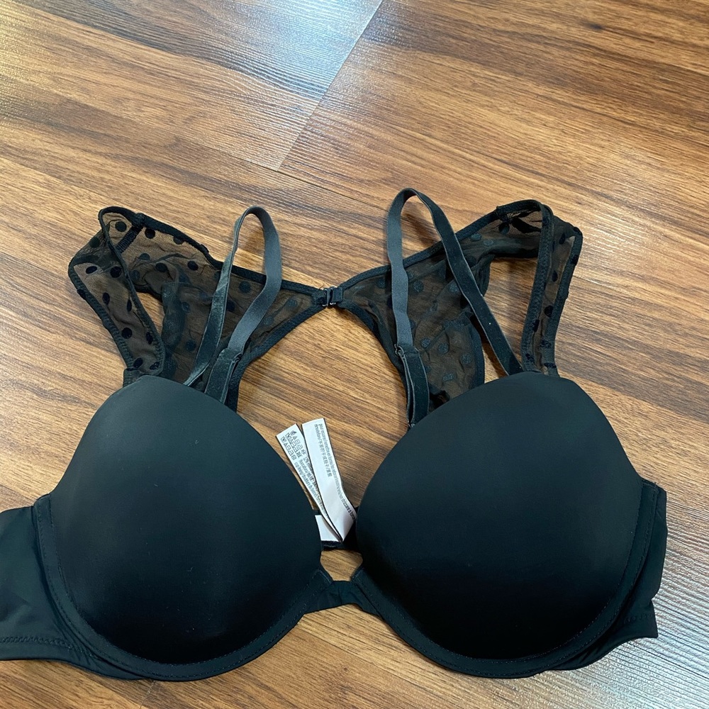 VICTORIA SECERT BLACK BRA 👙